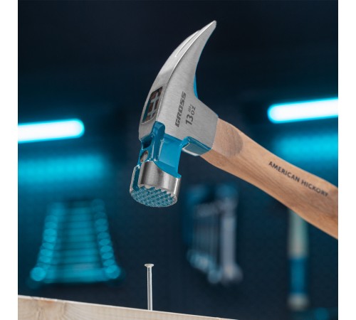 Молоток-гвоздодер, 380 г, угол 75, магнит, обрезиненная рукоятка AMERICAN HICKORY GROSS Молоток-гвоздодер, 380 г, угол 75, магнит, обрезиненная рукоятка AMERICAN HICKORY GROSS