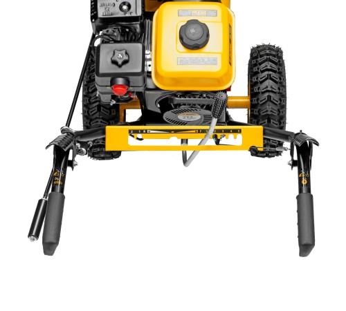 Бензиновая снегоуборочная машина SB 560, 212 cc, ручной старт Denzel Бензиновая снегоуборочная машина SB 560, 212 cc, ручной старт Denzel