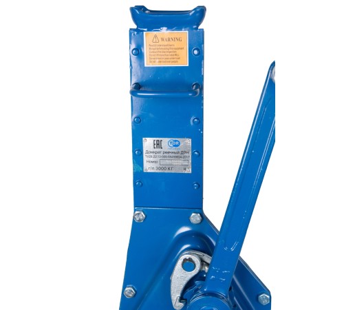 Домкрат реечный TOR ДРН 3000 3 т с низким подхватом Домкрат реечный TOR ДРН 3000 3 т с низким подхватом