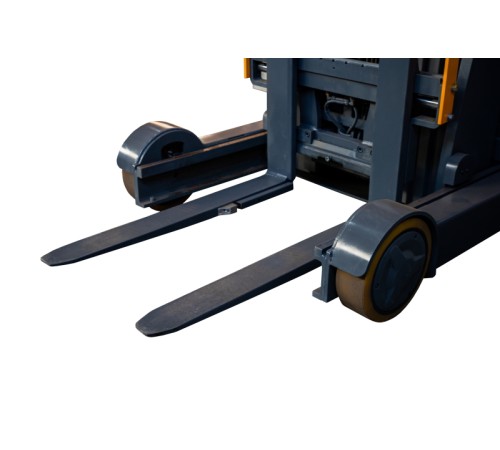 Ричтрак электрический с кабиной TOR 2,0 т 11,1 м CQD20-D Li-ion с камерой и быстрым подъемом Ричтрак электрический с кабиной TOR 2,0 т 11,1 м CQD20-D Li-ion с камерой и быстрым подъемом