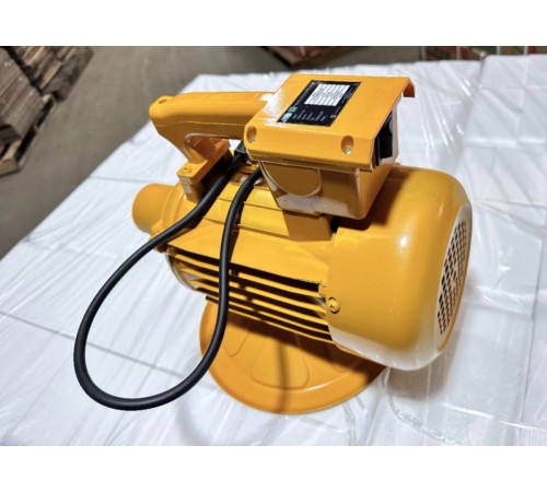 Электропривод глубинного вибратора для 
бетона TOR ZN50-C Электропривод глубинного вибратора для 
бетона TOR ZN50-C