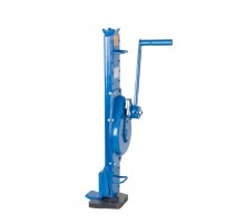 Домкрат реечный TOR ДРН 3000 3 т с низким подхватом и обрезиненной ручкой Домкрат реечный TOR ДРН 3000 3 т с низким подхватом и обрезиненной ручкой