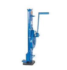 Домкрат реечный TOR ДРН 3000 3 т с низким подхватом и обрезиненной ручкой