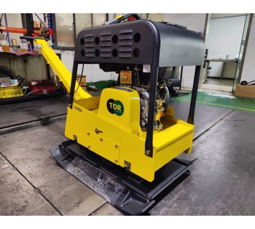 Виброплита реверсивная TOR C-330A(P) 300 кг, 38кН дизельная