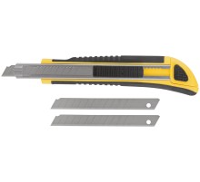 Нож технический  9 мм усиленный прорезиненный, кассета 3 лезвия FIT IT