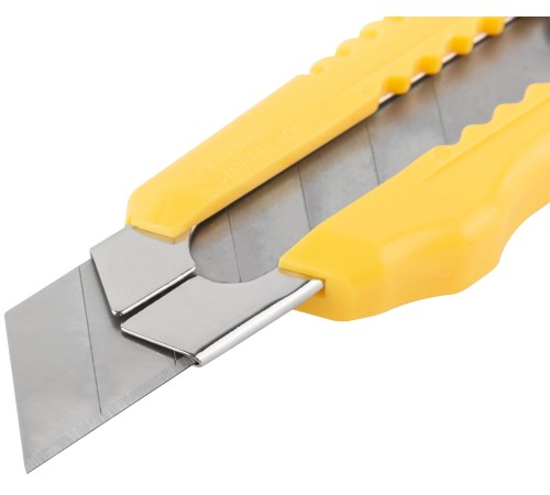 Нож технический 18 мм усиленный пластиковый FIT IT