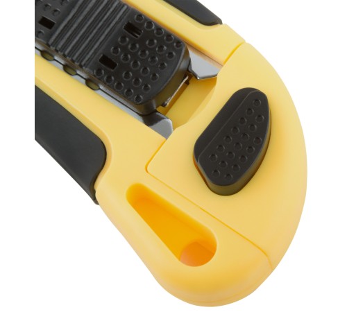 Нож технический 18 мм усиленный прорезиненный, кассета 3 лезвия, автозамена лезвия FIT IT Нож технический 18 мм усиленный прорезиненный, кассета 3 лезвия, автозамена лезвия FIT IT