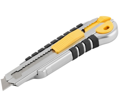 Нож технический 18 мм усиленный прорезиненный, кассета 5 лезвий, Профи FIT IT Нож технический 18 мм усиленный прорезиненный, кассета 5 лезвий, Профи FIT IT