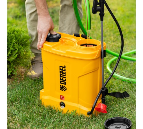 Опрыскиватель ранцевый аккумуляторный DP-10LA, 10 л, 12 В, 8 Ач Denzel