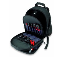 Набор инструмента в рюкзаке