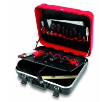 Набор инструмента BASIC RED в пластиковом чемодане