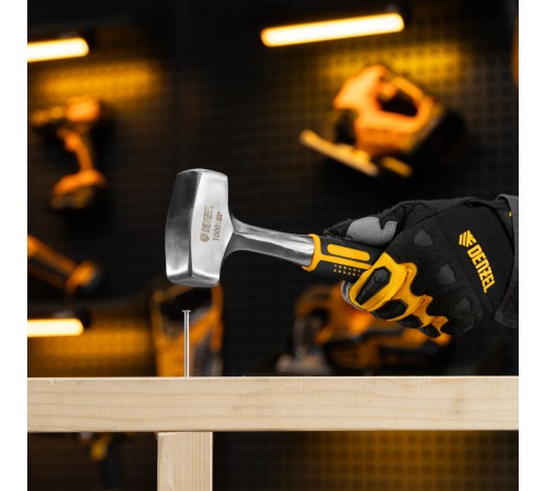 Кувалда 1 кг, цельнометаллическая, двухкомпонентная рукоятка Denzel