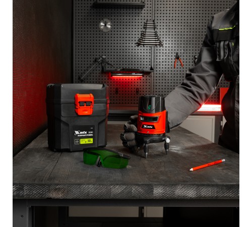 Лазерный уровень CRX-30G, 30 м, зеленый луч, батарейки, резьба 5/8