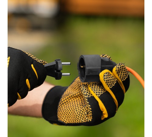 Удлинитель-шнур силовой Garden Series, ПВС, 10м, 1 розетка, 3 x 1 мм, Denzel