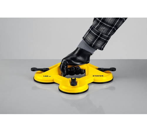 STAYER 140 кг, пластмассовый, тройной, стеклодомкрат 33718-3 STAYER 140 кг, пластмассовый, тройной, стеклодомкрат 33718-3