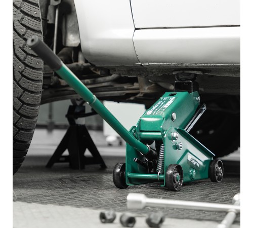 Домкрат гидравлический подкатной, 2,5 т, 148-387 мм Сибртех