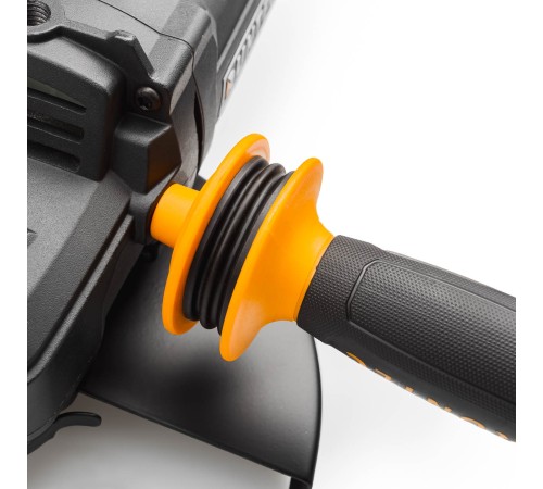 RUNTEC RT-ADC2200 Шлифмашина угловая RUNTEC 230 мм, 230В, 2200Вт RUNTEC RT-ADC2200 Шлифмашина угловая RUNTEC 230 мм, 230В, 2200Вт