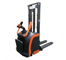 Штабелер самоходный GROST SHED 15/30M