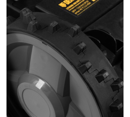 Робот-газонокосилка Grass Master 1000  1000м², 3Ач, 28V, LCD дисплей, Wi-Fi Denzel