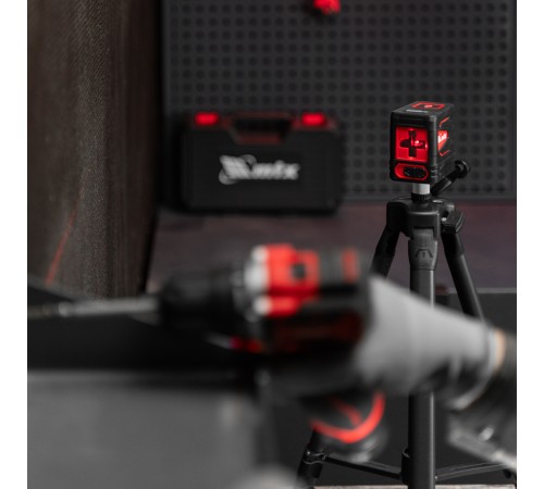 Лазерный уровень QBC RED Pro SET, 10 м, красный луч, батарейки, штатив MTX