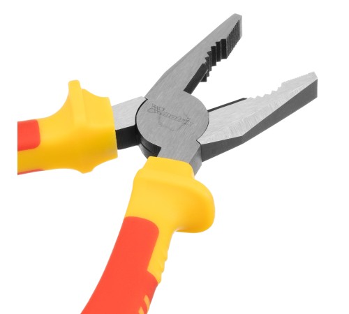 Плоскогубцы комбинированные, Insulated, 180 мм, двухкомпонентные рукоятки Matrix Professional Плоскогубцы комбинированные, Insulated, 180 мм, двухкомпонентные рукоятки Matrix Professional