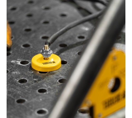 Набор из 2 магнитных сварочных фиксаторов и магнитной клеммы 