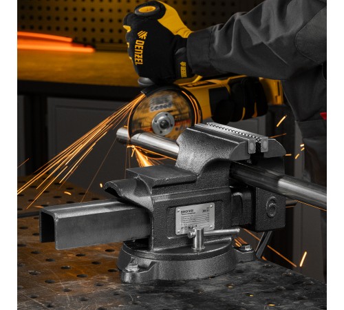 Тиски слесарные BVH-150, 150 мм, поворотные, стальная направляющая, с наковальней //Denzel