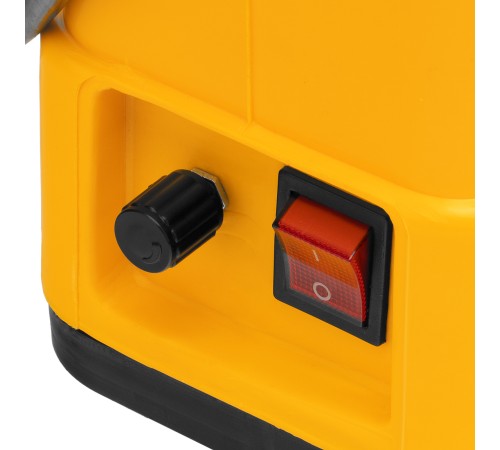 Опрыскиватель ранцевый аккумуляторный D-16LA, 16 л, щелочной акк., 12 В, 8 Ач// Denzel