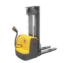 Штабелер самоходный 1,5 т 5,0 м XILIN CDDR15-III Li-ion 24/150 В/Ач (сопровождаемый)