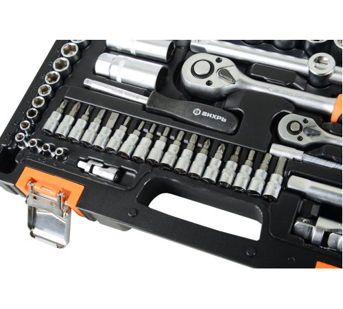 Набор инструментов, 1/2" , 1/4" , CrV, пластиковый кейс 82 предмета Вихрь Набор инструментов, 1/2" , 1/4" , CrV, пластиковый кейс 82 предмета Вихрь