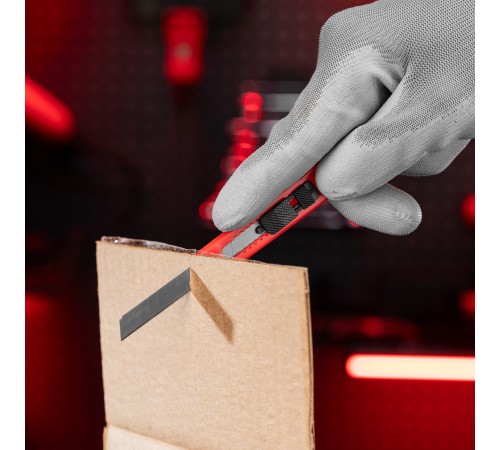 Нож, 9 мм, выдвижное лезвие Matrix