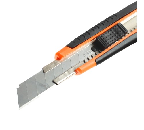 Нож строительный PATRIOT CKA 182 Нож строительный PATRIOT CKA 182