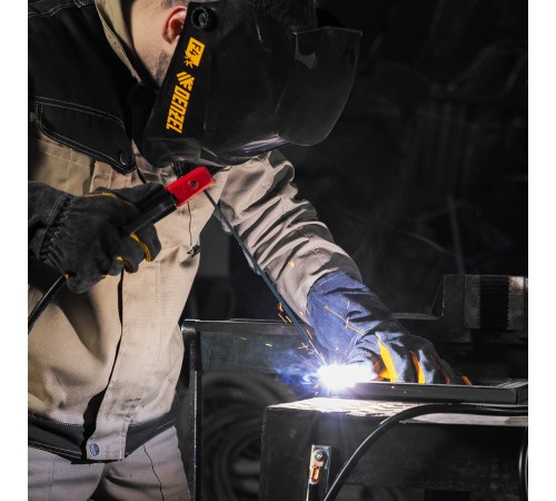 Аппарат инвертор. дуговой сварки SDM-220 Top, 220 А, ПВ 60% кейс// Denzel
