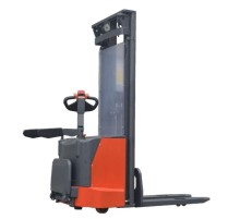 Штабелер самоходный 1,6 т 5,0 м CL1650QD Li-ion 24/230 В/Ач (с платформой)