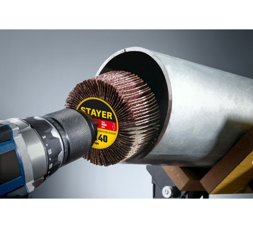 STAYER P100, 30х15 мм, круг шлифовальный лепестковый на шпильке 36606-100 STAYER P100, 30х15 мм, круг шлифовальный лепестковый на шпильке 36606-100