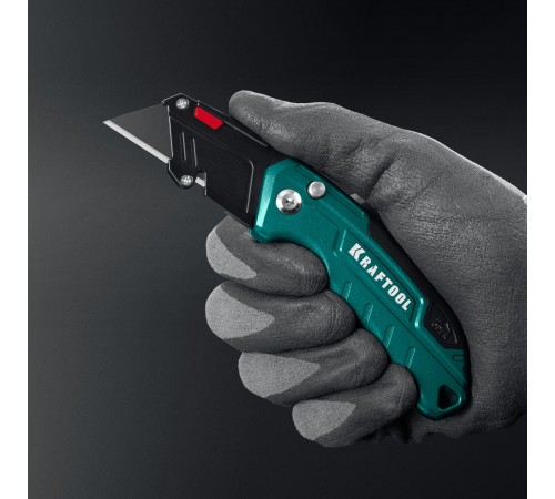 KRAFTOOL BlackMax-A24, 10 шт, трапециевидные лезвия (09624-S10) KRAFTOOL BlackMax-A24, 10 шт, трапециевидные лезвия (09624-S10)