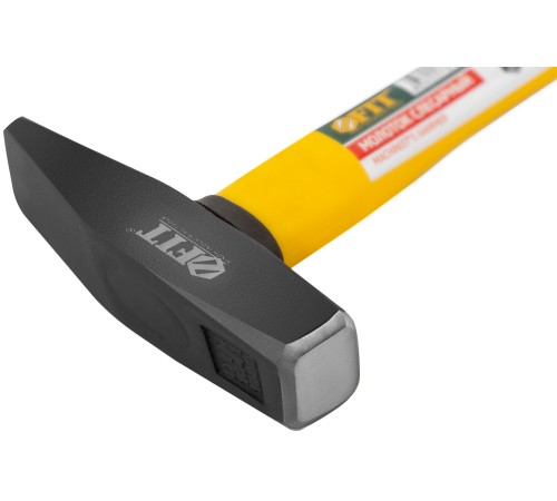 Молоток кованый, фиберглассовая ручка  200 гр. FIT IT Молоток кованый, фиберглассовая ручка  200 гр. FIT IT