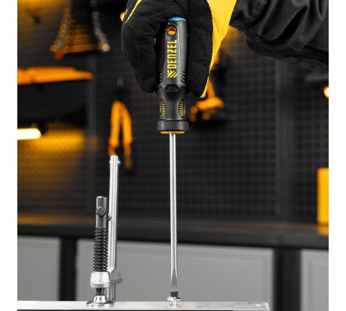 Отвертка, SL6x150 мм, S2, 3к рукоятка Denzel