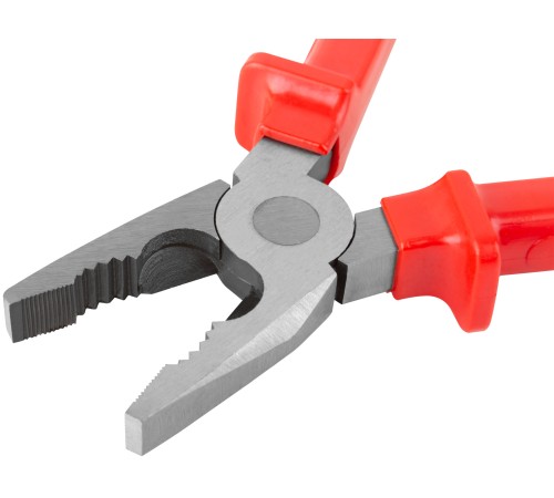 Плоскогубцы комбинированные "Лайт", пластиковые ручки, полированная сталь 180 мм КУРС Плоскогубцы комбинированные "Лайт", пластиковые ручки, полированная сталь 180 мм КУРС