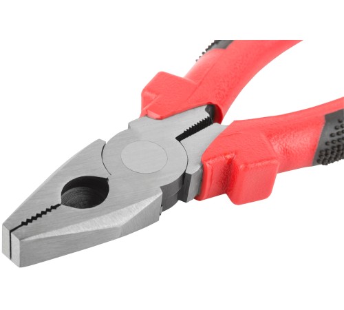 Плоскогубцы комбинированные "Стандарт" красно-черные пластиковые ручки, полированная сталь 180 мм FIT IT Плоскогубцы комбинированные "Стандарт" красно-черные пластиковые ручки, полированная сталь 180 мм FIT IT