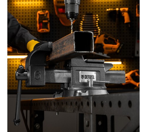 Тиски слесарные BVH-150, 150 мм, поворотные, стальная направляющая, с наковальней //Denzel