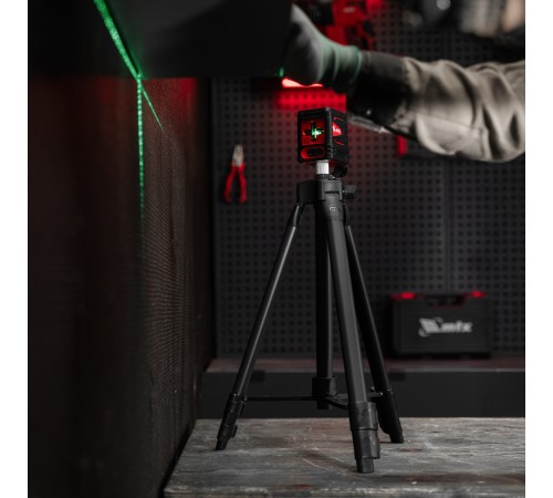 Лазерный уровень QBC GREEN Pro SET, 20 м, зеленый луч, батарейки, штатив MTX