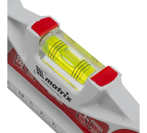 Уровень алюминиевый литой, фрезерованный, 3 глазка, две ударные площадки, 235 мм Matrix