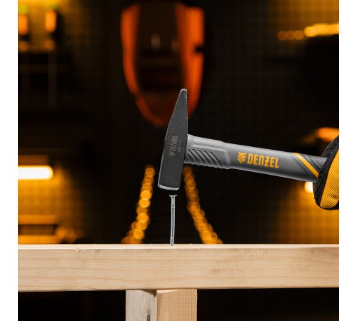 Молоток слесарный, 200 г, кованый, фибергласовая рукоятка c TPR покрытием Denzel