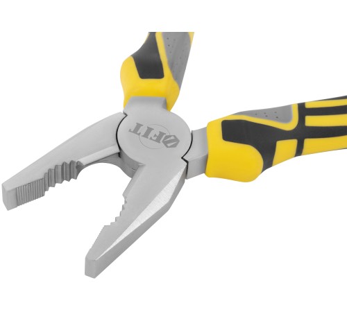 Плоскогубцы комбинированные "Смарт", трехцветные прорезиненные ручки, никелевое покрытие 180 мм FIT IT Плоскогубцы комбинированные "Смарт", трехцветные прорезиненные ручки, никелевое покрытие 180 мм FIT IT