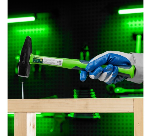 Молоток слесарный, 600 г, фибергласовая обрезиненная рукоятка Сибртех