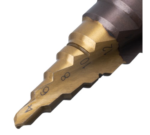 Сверло ступенчатое, 4-6-8-10-12-14-16-18-20-22-24-26-28-30-32 мм, Р6М5К5, 6-гр. хвостовик Denzel