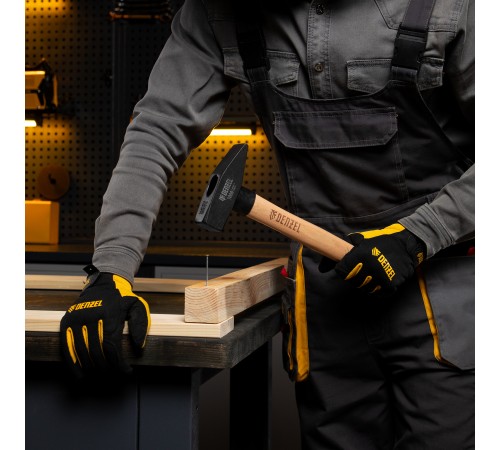 Молоток слесарный, 1000 г, кованый квадратный боек, буковая рукоятка Denzel