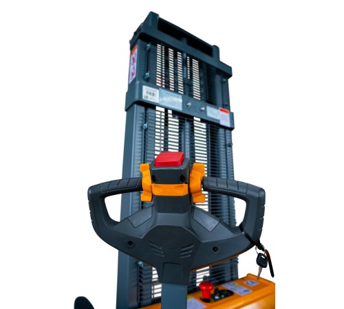 Штабелер самоходный 1,5 т 2,5 м XILIN CDD15R-EN (сопровождаемый) Штабелер самоходный 1,5 т 2,5 м XILIN CDD15R-EN (сопровождаемый)