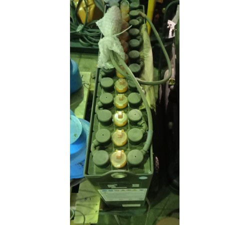 Аккумулятор для тележек CBD20R-II 24V/210Ah свинцово-кислотный (WET battery) Аккумулятор для тележек CBD20R-II 24V/210Ah свинцово-кислотный (WET battery)